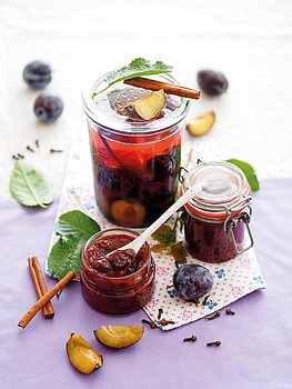 Zwetschge Likoer Chutney